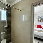 Hibisco 1 - Shared Pool - 8 Guests - אלבופיירה
